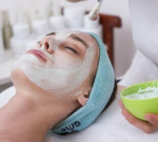 Dermaplaning Facial