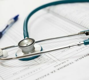 How To Increase Your Chances On The Job Market In The Medical Industry? Medical Industry