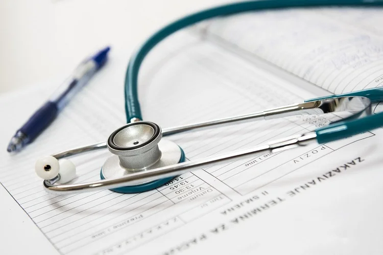 How To Increase Your Chances On The Job Market In The Medical Industry? Medical Industry