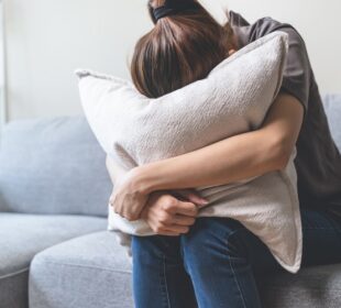 8 Tips for Coping with Relocation Anxiety Anxiety