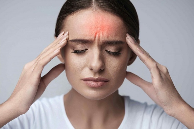 4 Tips for Coping With Migraines Migraines