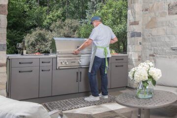 Outdoor Kitchen